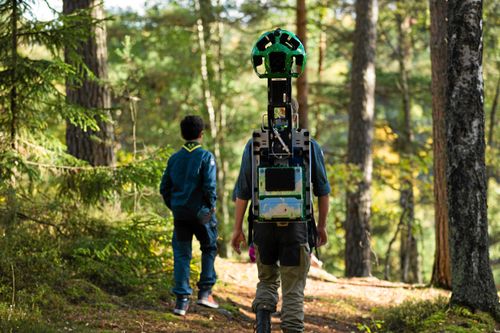 Scouterna har börjat fotografera och filma sina hemliga stigar och lägerplatser så att alla kan få komma med, i alla fall via nätet.