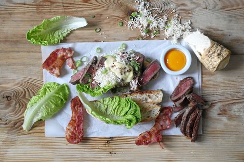 Mycket smak i mackan som äts som snabb gatumat i Vietnam.