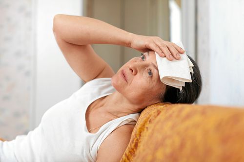 Yr och illamående. Rekordmånga ringer Vårguiden för råd i värmeböljan.